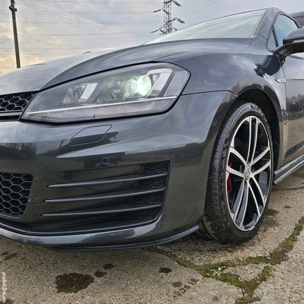 Gri Utilizat 2016 VW Golf VII Sport Hatchback | 13.499 EUR (Puțin scump) - Imagine 1/4