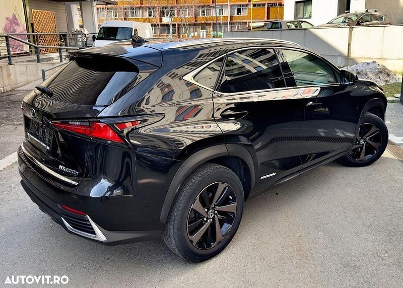 Second-hand Lexus NX300h Executive Line 197 CP (144 kW) 2021 Culoarenegru SUV