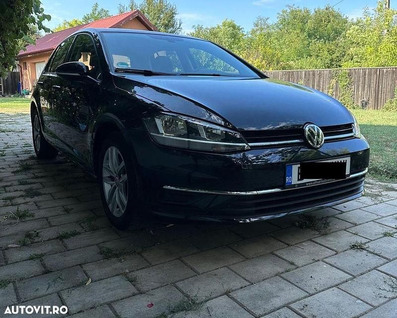 Culoarenegru Utilizat 2018 VW Golf VII Comfortline Hatchback | 12.390 EUR (Preț OK) - Imagine 1/4