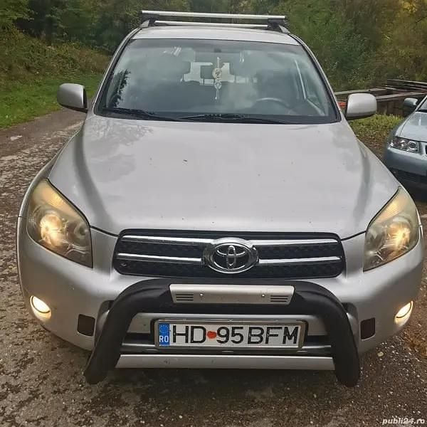Argintiu Utilizat 2007 Toyota RAV4 SUV | 4.499 EUR (Preț OK) - Imagine 1/4
