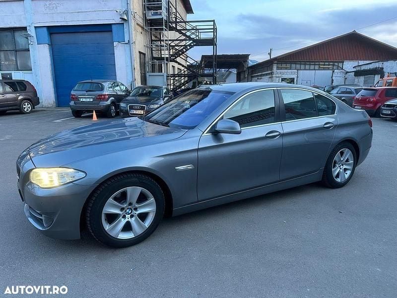 Culoaregri Utilizat 2012 BMW 520 Luxury Line Berlinǎ | 10.650 EUR (Super Preț) - Imagine 1/4