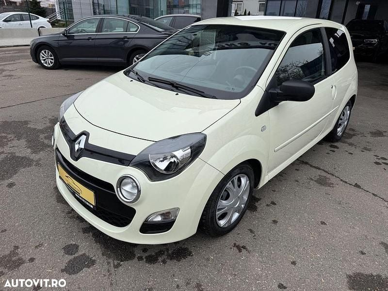 Second-hand Renault Twingo Authentique 75 CP (55 kW) 2012 Culoarebej Hatchback