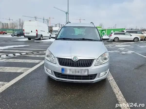 Gri Utilizat 2012 Skoda Roomster Monovolum | 2.449 EUR (Preț OK) - Imagine 1/4