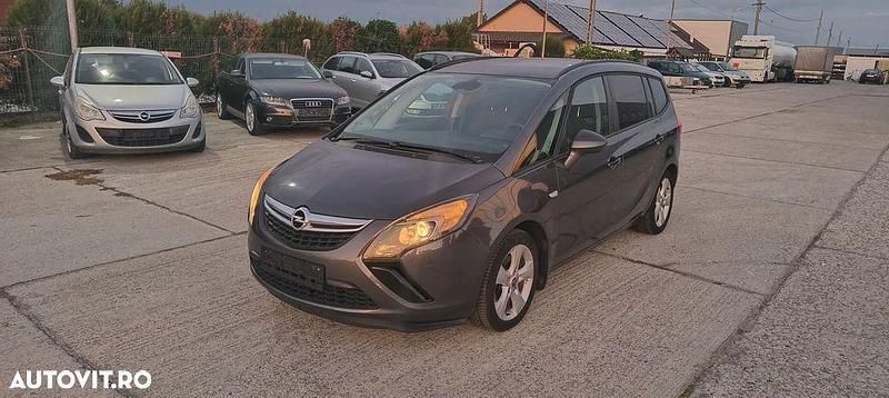 Culoaregri Utilizat 2013 Opel Zafira Tourer Active Monovolum | 5.490 EUR (Preț bun) - Imagine 1/4