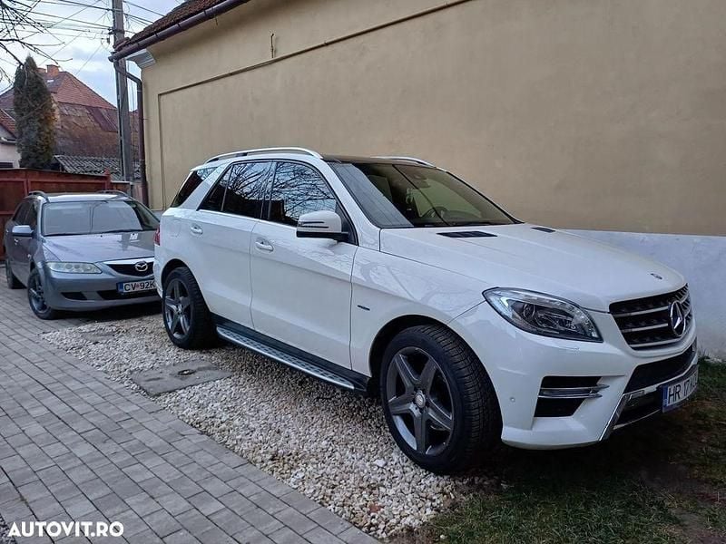 Second-hand Mercedes ML350 258 CP (189 kW) 2013 Culoarealb SUV