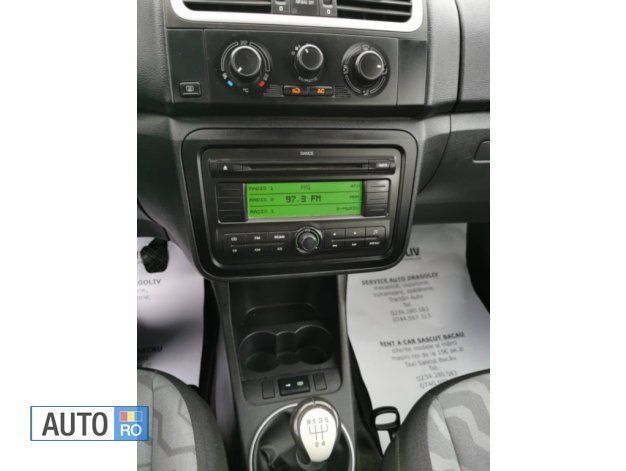 Gri metalizat Utilizat 2008 Skoda Roomster Monovolum | 3.499 EUR - Imagine 1/4