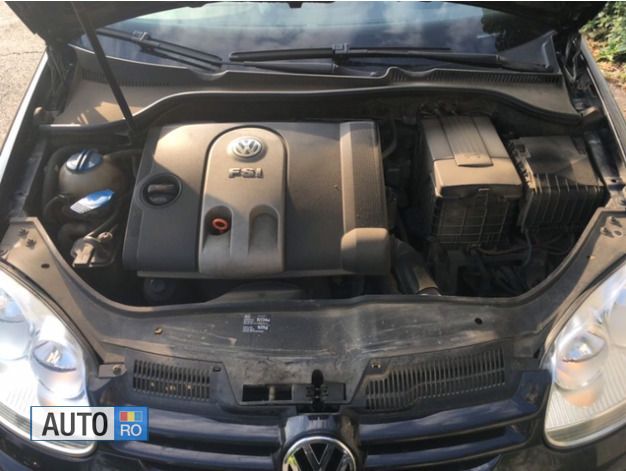 Second-hand VW Golf IV 115 CP (84 kW) 2005 Negru Hatchback