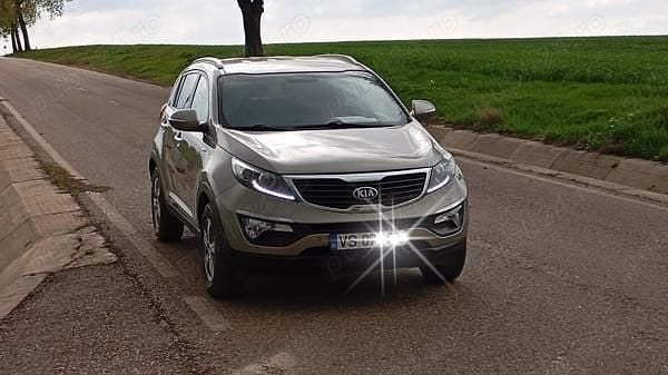 Second-hand 2013 Kia Sportage SUV | 9.600 EUR (Preț OK) - Imagine 1/4