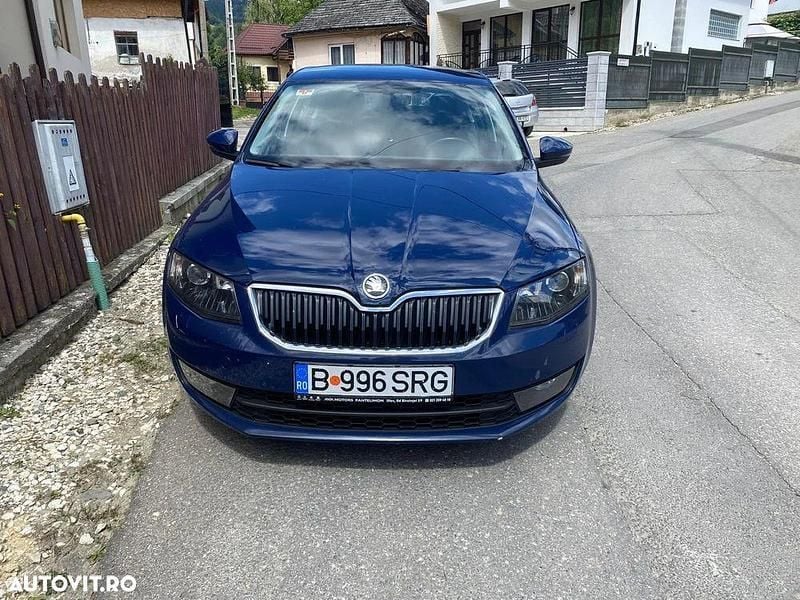 Culoarealbastru Utilizat 2016 Skoda Octavia Style Berlinǎ | 9.500 EUR (Super Preț) - Imagine 1/4