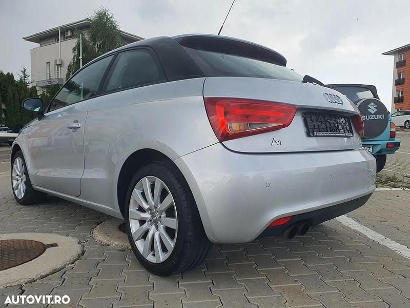 Second-hand Audi A1 Attraction 122 CP (89 kW) 2012 Culoareargint Hatchback