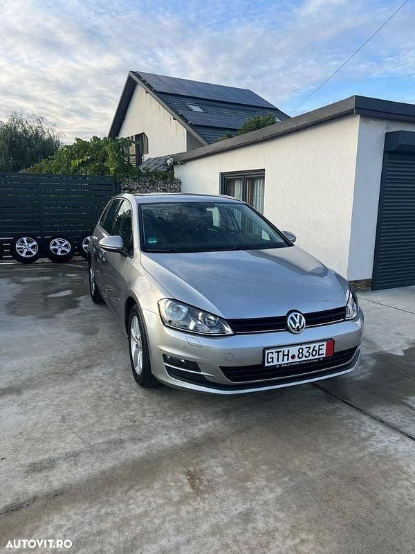 Culoareargint Utilizat 2013 VW Golf VII Comfortline Hatchback | 7.490 EUR (Preț OK) - Imagine 1/4