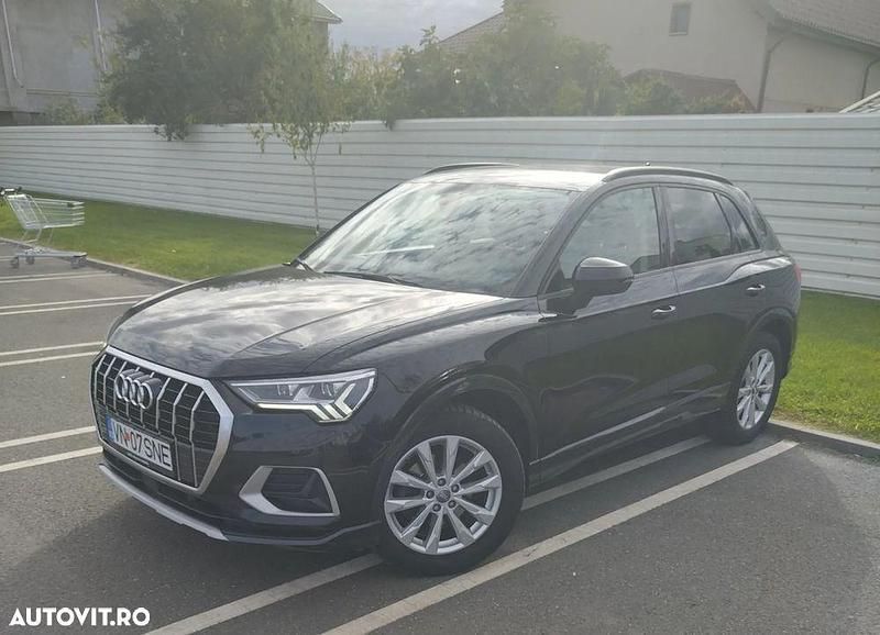 Culoarenegru Utilizat 2019 Audi Q3 Advanced SUV | 19.000 EUR (Preț OK) - Imagine 1/4