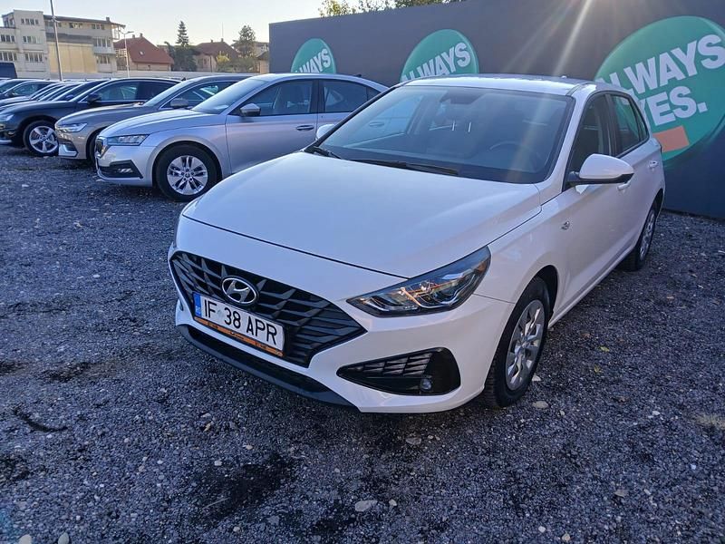 Alb Utilizat 2018 Hyundai i30 Hatchback | 11.200 EUR (Preț OK) - Imagine 1/4