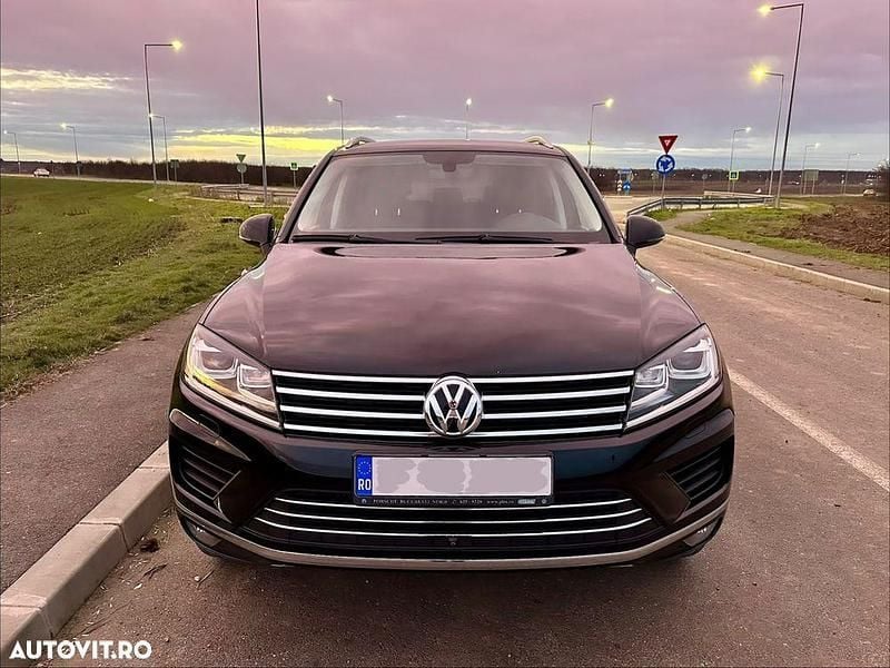 Second-hand VW Touareg Supreme 262 CP (192 kW) 2018 Culoarenegru SUV