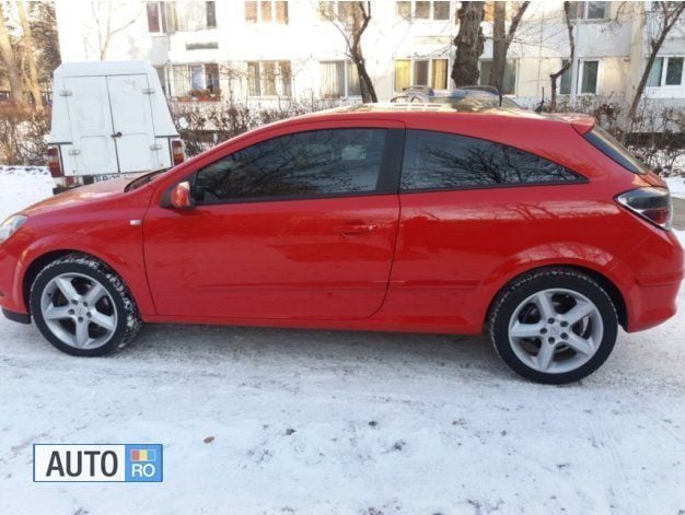 Second-hand Opel Astra 120 CP (88 kW) 2007 Rosu Hatchback