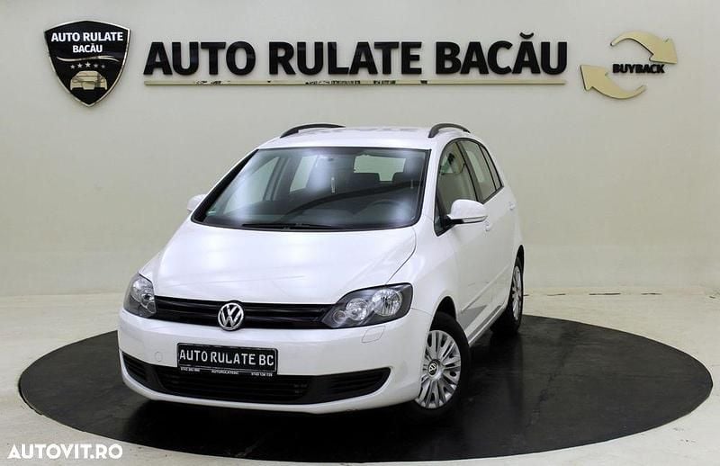 Alb Utilizat 2009 VW Golf Plus Cross Monovolum | 4.990 EUR (Preț bun) - Imagine 1/4