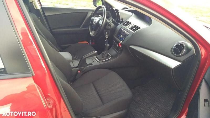 Culoarerosu Utilizat 2012 Mazda 3 Berlinǎ | 4.000 EUR (Preț OK) - Imagine 1/4