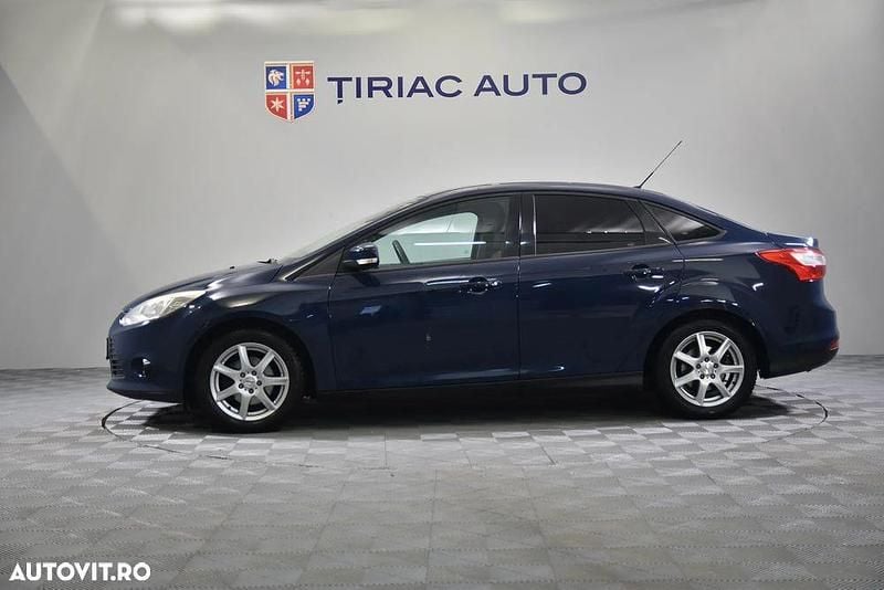 Second-hand Ford Focus 125 CP (91 kW) 2014 Culoarealbastru Berlinǎ
