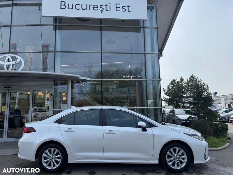 Alb Nouă 2024 Toyota Corolla Business Edition Berlinǎ | 25.499 EUR (Preț OK) - Imagine 1/4