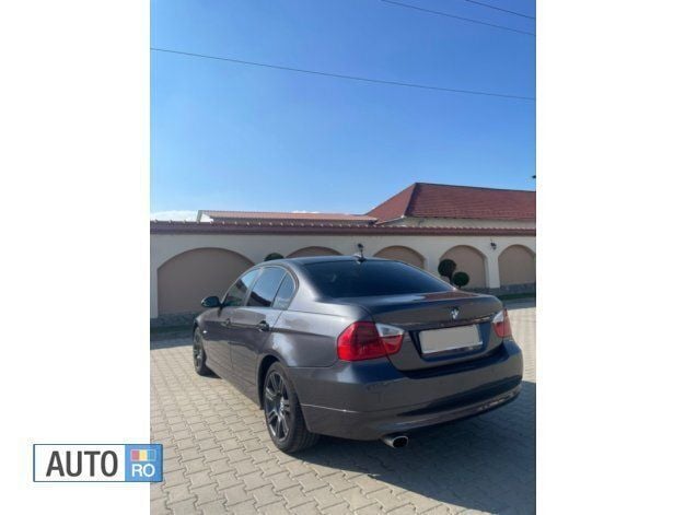 Second-hand BMW 320 153 CP (112 kW) 2007 Negru Berlinǎ