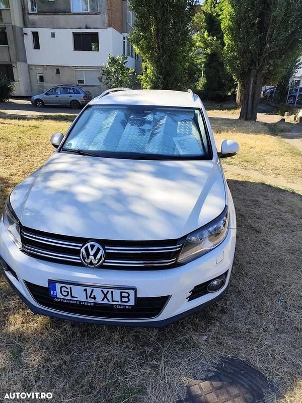 Alb Utilizat 2012 VW Tiguan Sportline SUV | 9.500 EUR (Preț OK) - Imagine 1/4