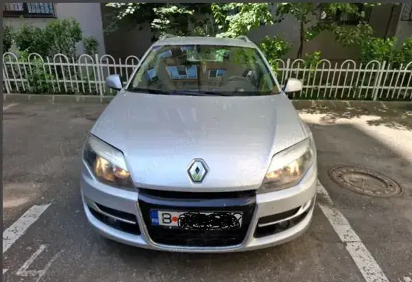 Argintiu Utilizat 2012 Renault Laguna III Break | 3.790 EUR (Preț OK) - Imagine 1/4