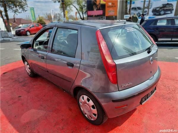 Second-hand Fiat Punto 60 CP (44 kW) 2004 Gri Hatchback