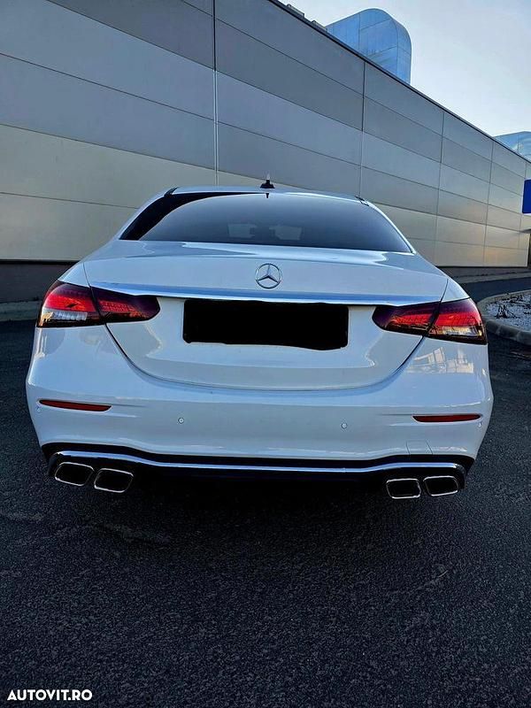 Second-hand Mercedes E220 194 CP (142 kW) 2019 Culoarealb Berlinǎ