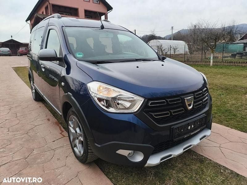 Second-hand Dacia Dokker Stepway 95 CP (69 kW) 2019 Culoarealbastru Monovolum