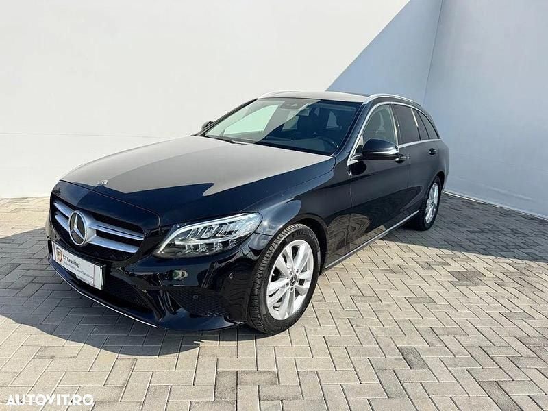 Culoarenegru Utilizat 2019 Mercedes C220 Break | 14.399 EUR - Imagine 1/4