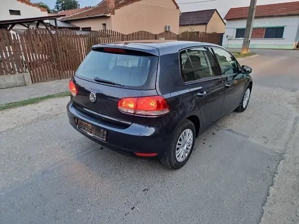 Albastru Utilizat 2010 VW Golf VI Hatchback | 3.150 EUR (Super Preț) - Imagine 1/4