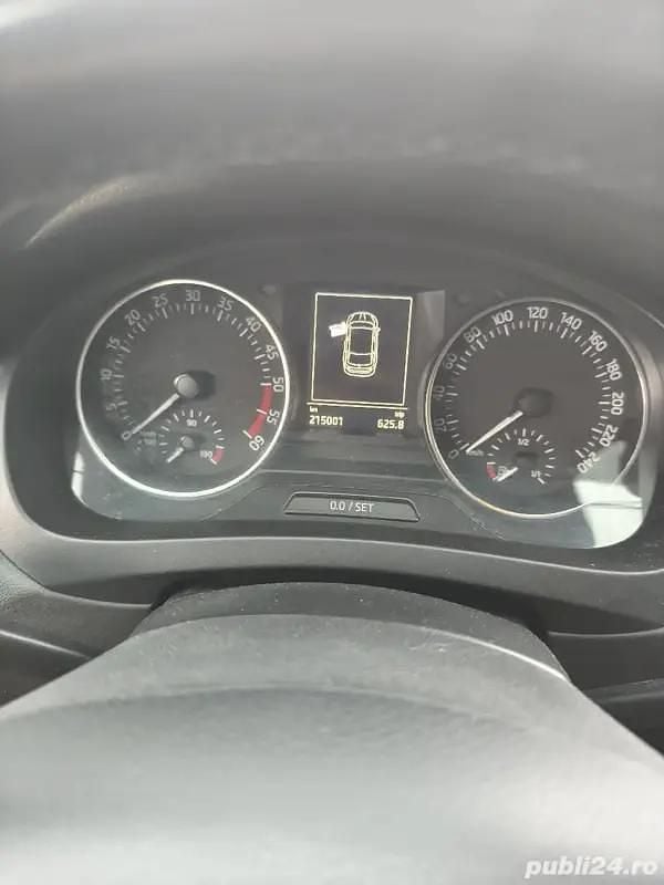 Utilizat 2017 Skoda Rapid Hatchback | 6.300 EUR (Preț OK) - Imagine 1/4