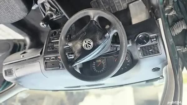 Utilizat 2002 VW Golf IV Hatchback | 1.399 EUR (Preț OK) - Imagine 1/4