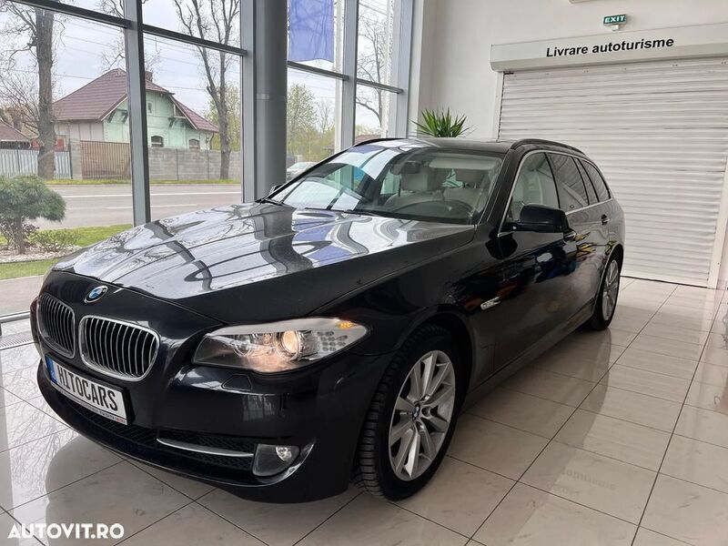 Gri Utilizat 2012 BMW 530 Break | 8.124 EUR (Super Preț) - Imagine 1/4