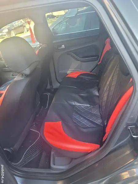 Utilizat 2005 Ford Focus Berlinǎ | 1.000 EUR (Preț bun) - Imagine 1/4
