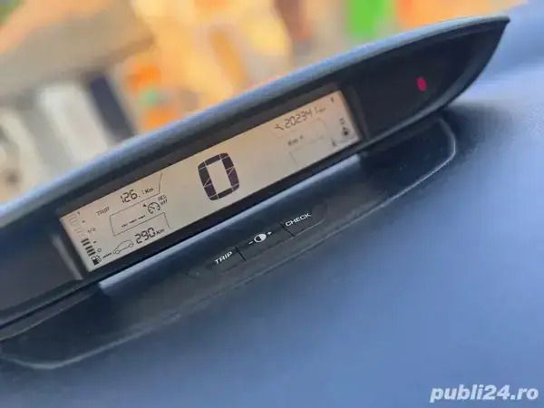 Utilizat 2006 Citroën C4 Berlinǎ | 1.200 EUR - Imagine 1/4