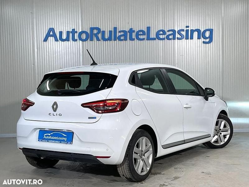 Second-hand Renault Clio V Business 140 CP (102 kW) 2021 Culoarealb