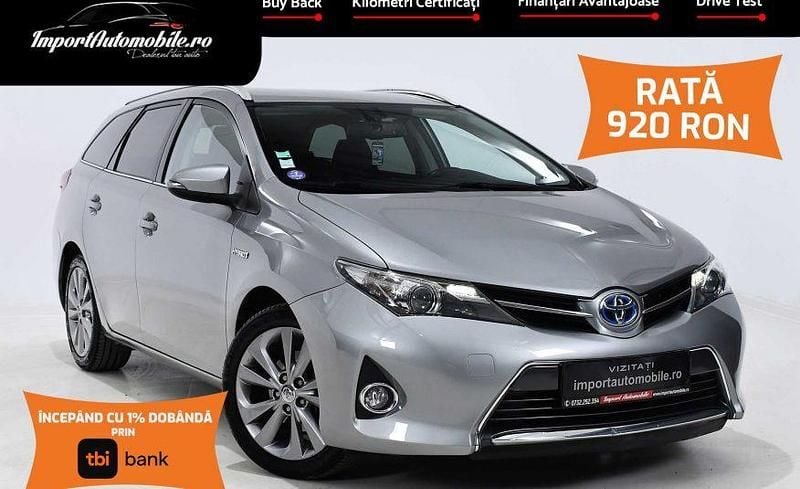 Alb Utilizat 2012 Toyota Auris Hybrid Hatchback | 9.290 EUR (Preț OK) - Imagine 1/4