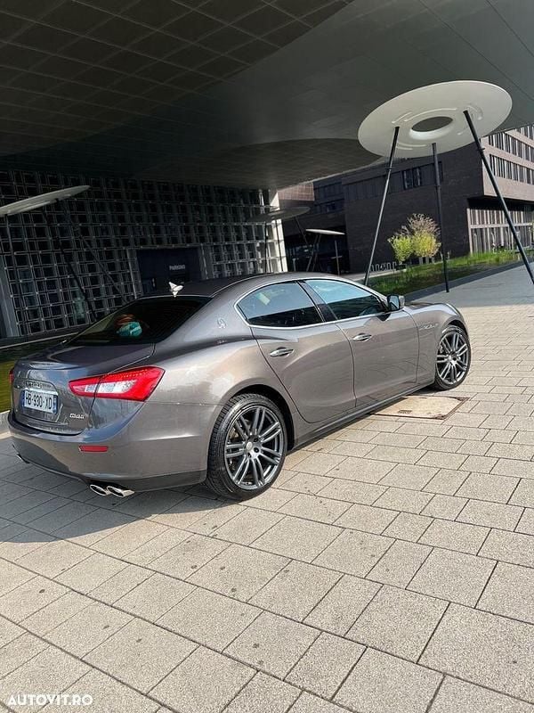 Second-hand Maserati Ghibli 275 CP (202 kW) 2015 Culoaregri Berlinǎ