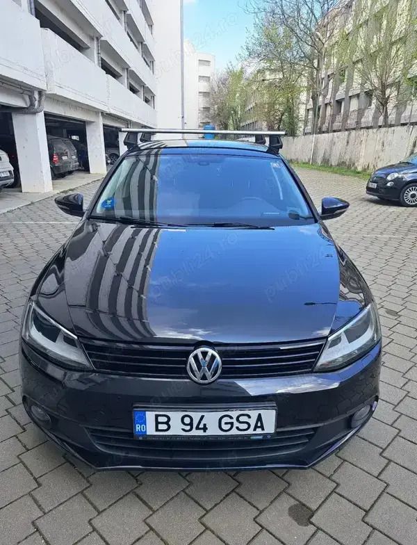 Utilizat 2013 VW Jetta Berlinǎ | 8.350 EUR (Puțin scump) - Imagine 1/4