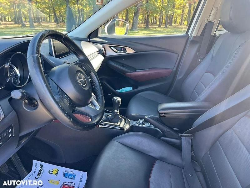 Culoarealb Utilizat 2017 Mazda CX-3 Exclusive-Line SUV | 10.750 EUR (Preț bun) - Imagine 1/4