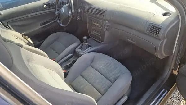 Utilizat 2004 VW Passat Break | 999 EUR (Super Preț) - Imagine 1/4