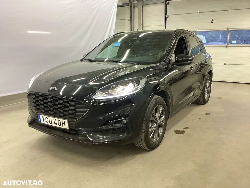 Negru Utilizat 2021 Ford Kuga SUV | 20.900 EUR (Preț bun) - Imagine 1/4