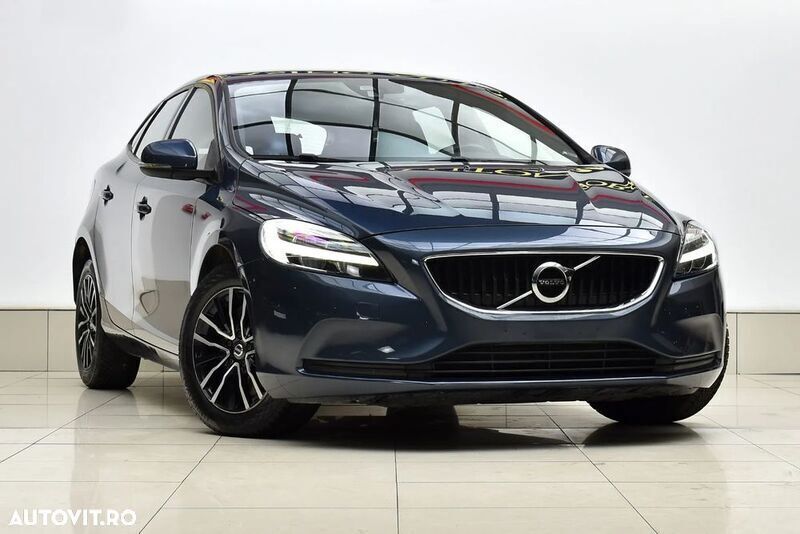 Albastru Utilizat 2019 Volvo V40 Summum Break | 15.750 EUR (Scump) - Imagine 1/4