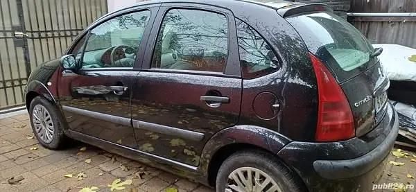Negru Utilizat 2004 Citroën C3 Berlinǎ | 1.300 EUR (Preț OK) - Imagine 1/3