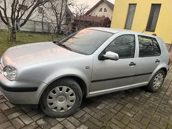 Second-hand VW Golf IV SE 62 CP (45 kW) 2003 Berlinǎ