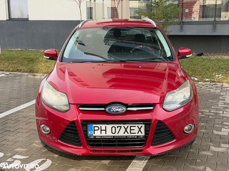 Second-hand Ford Focus Titanium 115 CP (84 kW) 2012 Culoarerosu Break