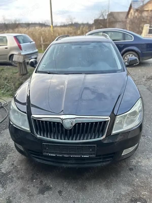 Utilizat 2010 Skoda Octavia | 2.600 EUR (Super Preț) - Imagine 1/4