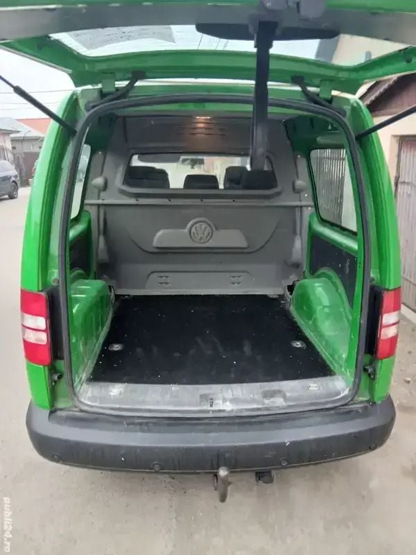 Second-hand VW Caddy 75 CP (55 kW) 2011 Monovolum