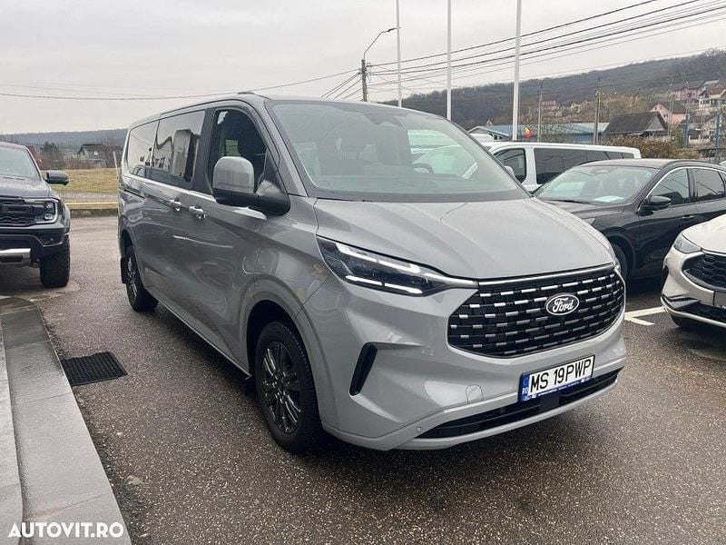 Second-hand Ford Tourneo 170 CP (125 kW) 2025 Culoaregri Monovolum